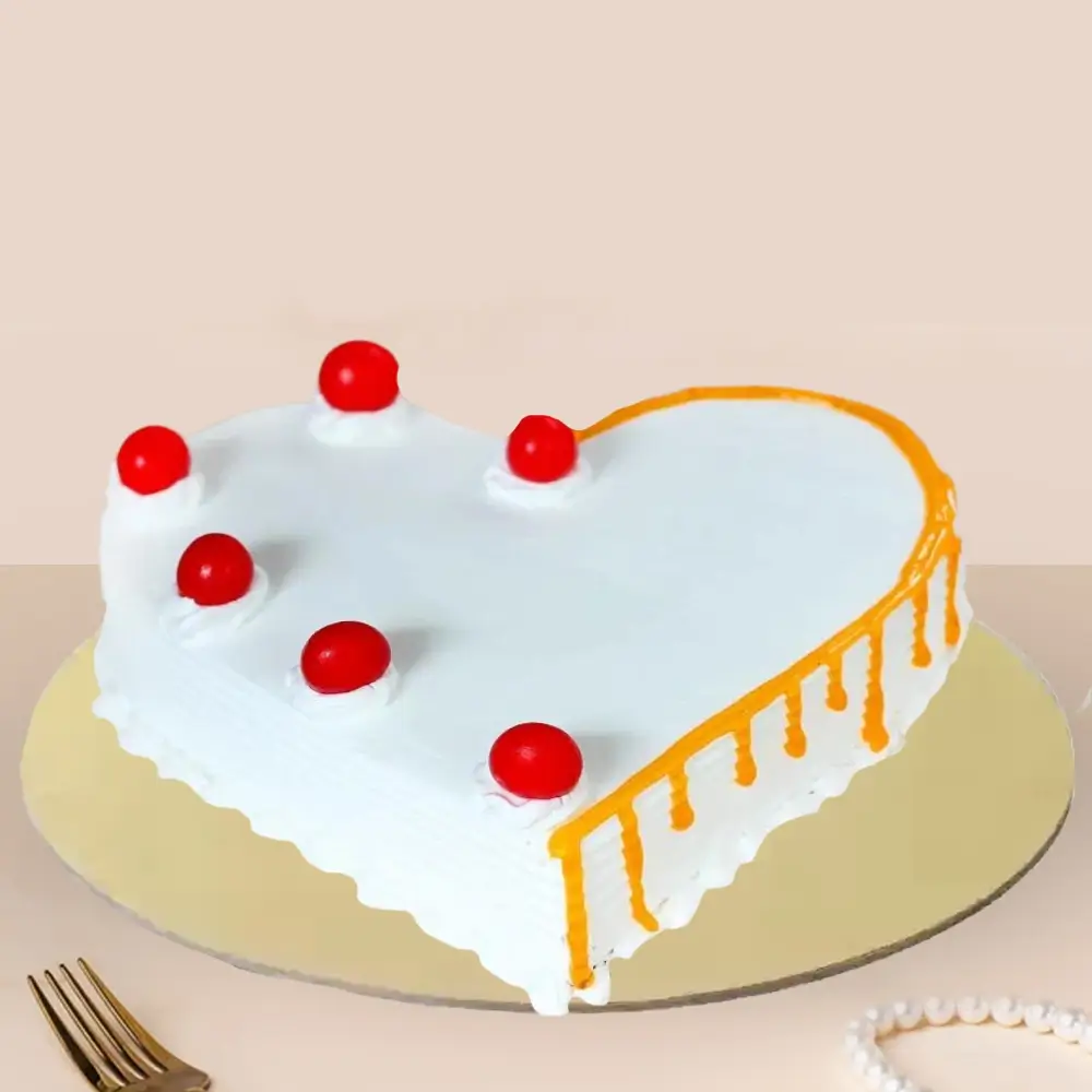 1 kg heart shape vanilla cake