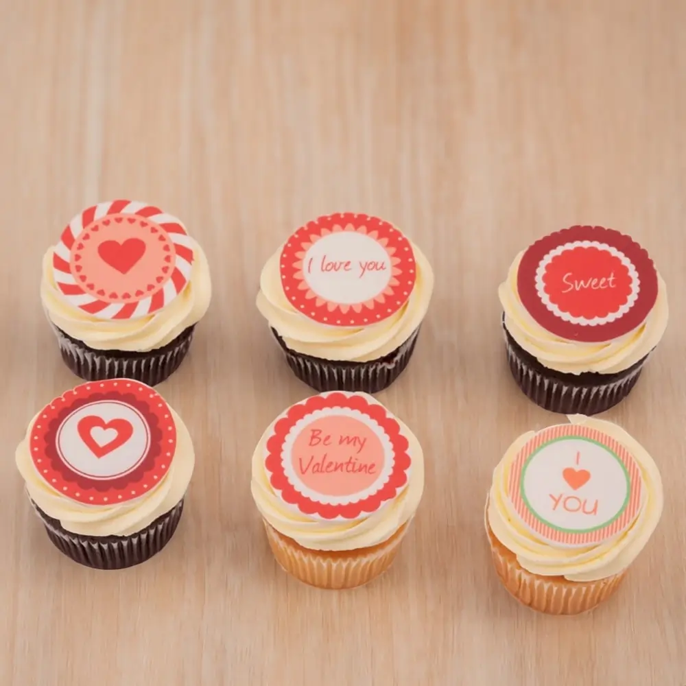 I Love You cupcakes set of 6 pcs. Vanilla cupcakes